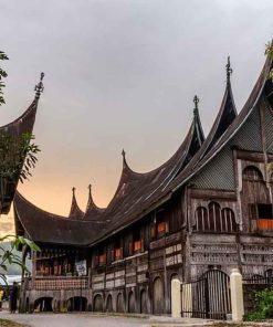PAKET EXPLORE SERIBU RUMAH GADANG 4D3N